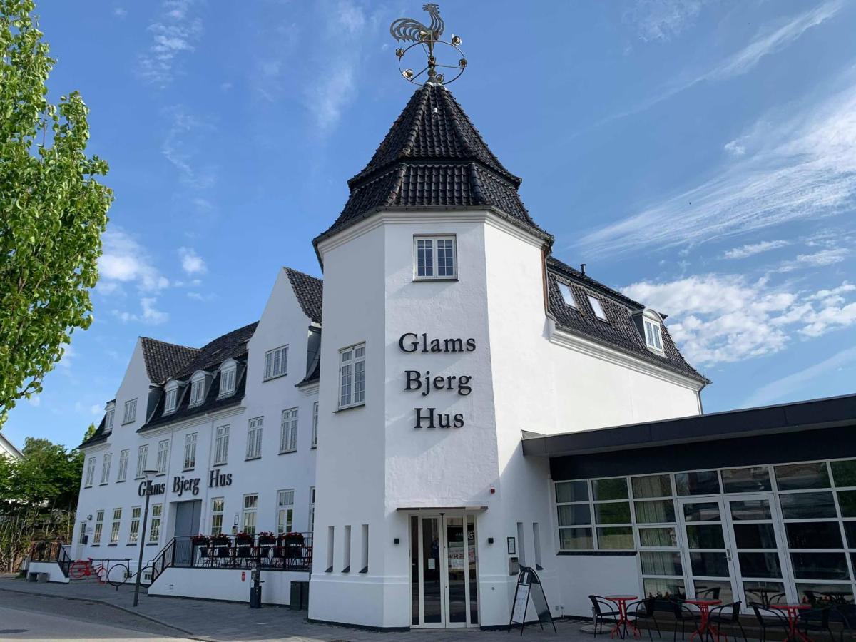 Glamsbjerghus Aparthotel Екстериор снимка